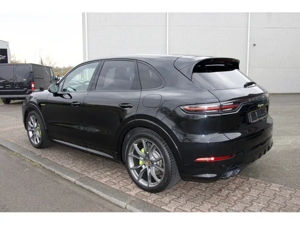 Porsche Cayenne Platinum Edition - Photo 2
