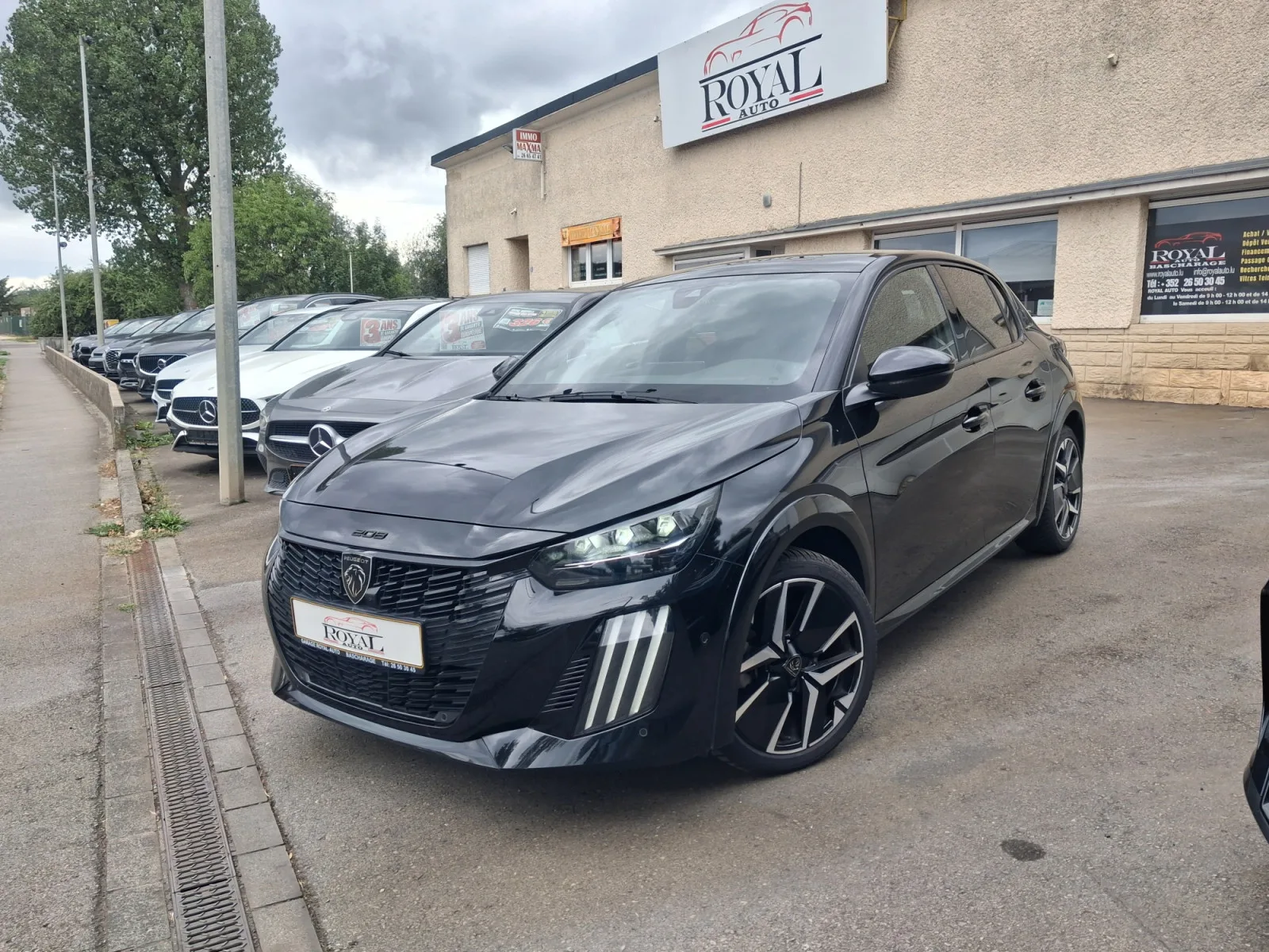 Peugeot 208 GT LINE BLACK EDITION 1.2 PURETECH - Photo 1