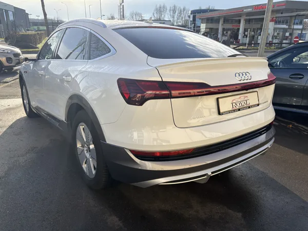 Audi e-tron 55 QUATTRO 408 SPORTBACK 95KWH *GARANTIE 24 MOIS EUROPÉENNE* - Photo 2