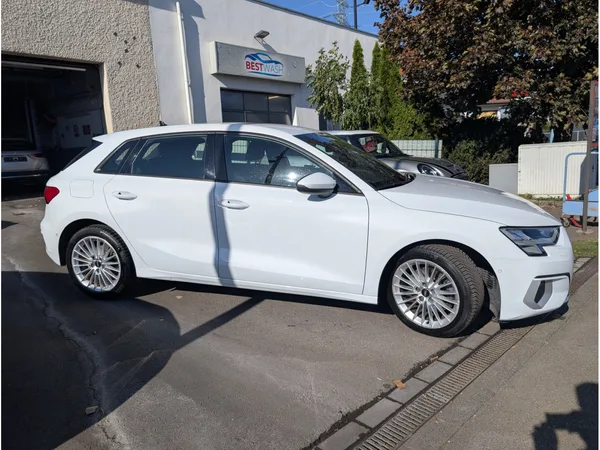 Audi A3 35 TFSI 150 S-TRONIC - Photo 3