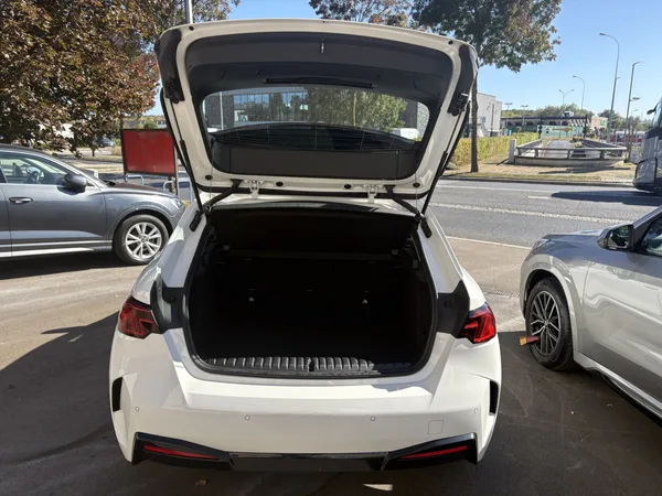 BMW 116 116I BOITE AUTO 122CH - Photo 3