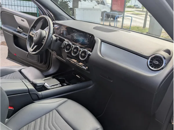 Mercedes-Benz GLA 200 163CV 7G-TRONIC * GARANTIE CONSTRUCTEUR * - Photo 3