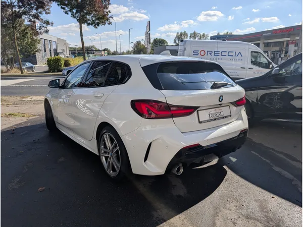 BMW 118 M-SPORT 140CH BOITE AUTO TOIT PANO *36 MOIS DE GARANTIE* - Photo 2