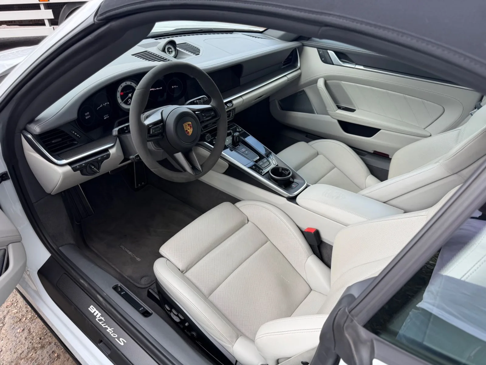Porsche 911 Turbo S Cabriolet/Aero Paket/Unfallfrei/ - Photo 1