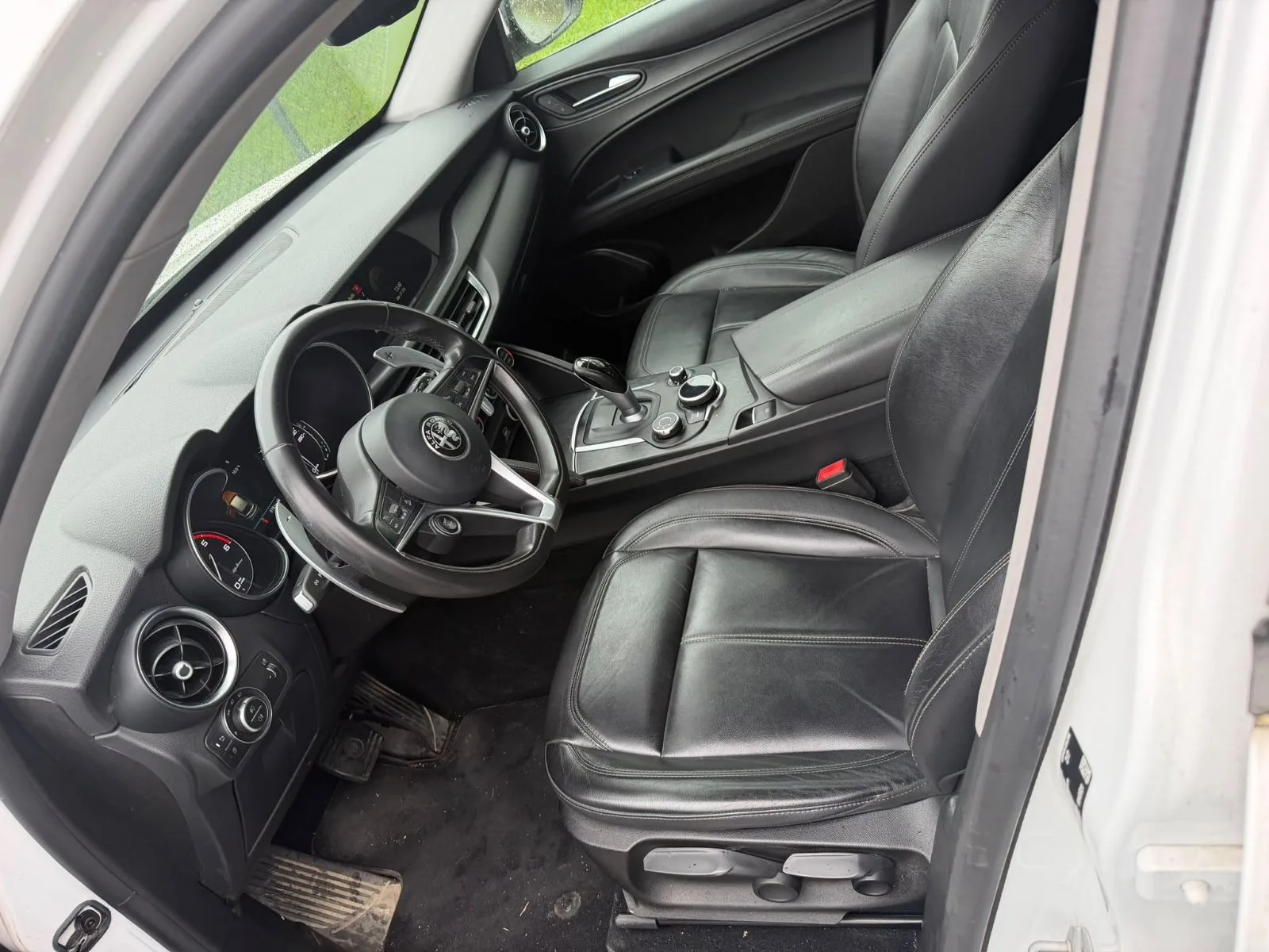 Alfa Romeo Stelvio Super 2WD/Leder/Navi/Kamera/ - Photo 1
