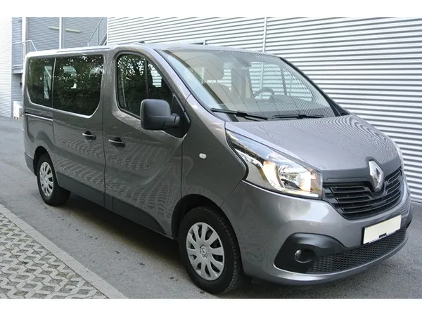 Renault Trafic LOCATION 1.6 DCI 120 9 PLACES - Photo 1