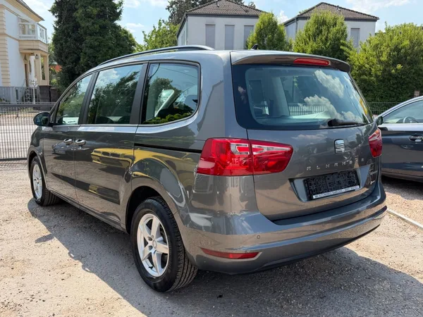 SEAT Alhambra Style 140PS/LEDER/DSG/KAMERA - Photo 3