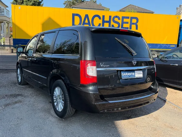 Lancia Voyager Gold/SD/7xSitzer/LEDER/DVD/KAMERA/VOLL - Photo 3