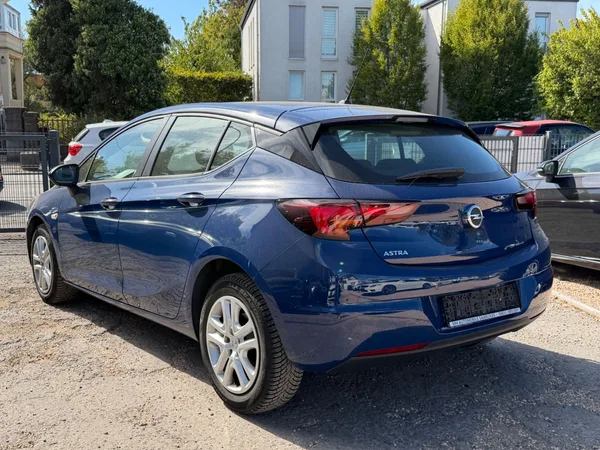Opel Astra K Lim. 5-trg. Basis Start/Stop - Photo 3