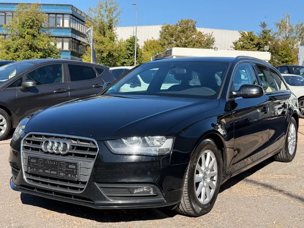 Audi A4 Avant Attraction ultra - Photo 2