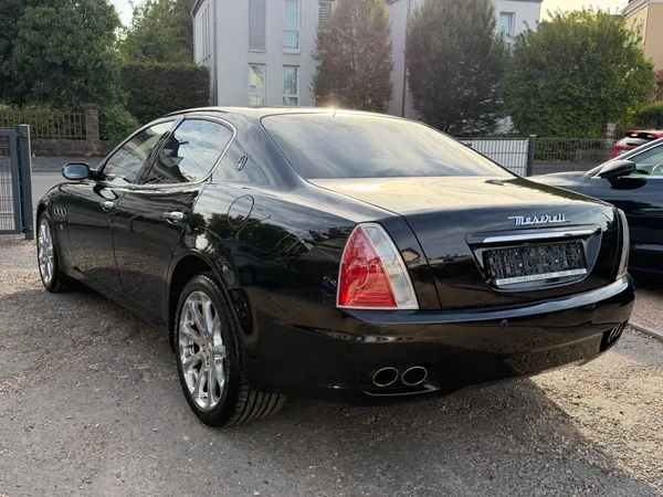 Maserati Quattroporte 4.2 V8 Executive/TOP Historie/ - Photo 3