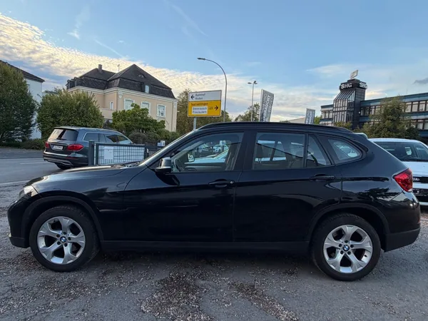 BMW X1 xDrive 20 i - Photo 2