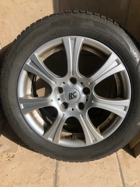Jantes alu + Pneus hiver 16 205/55 R16 H - Photo 2