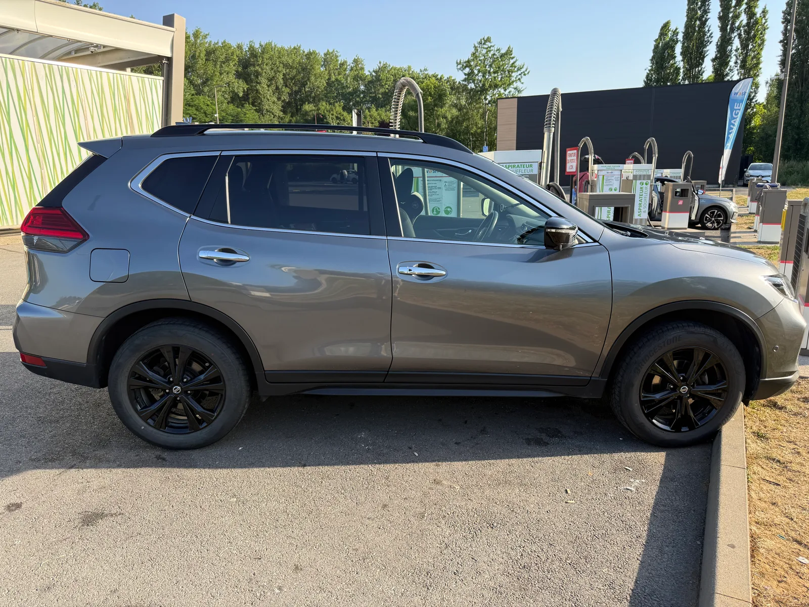 Nissan X-Trail - Photo 1
